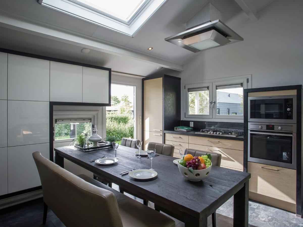 Holiday Home In Kattendijke With Terrace Exterior foto